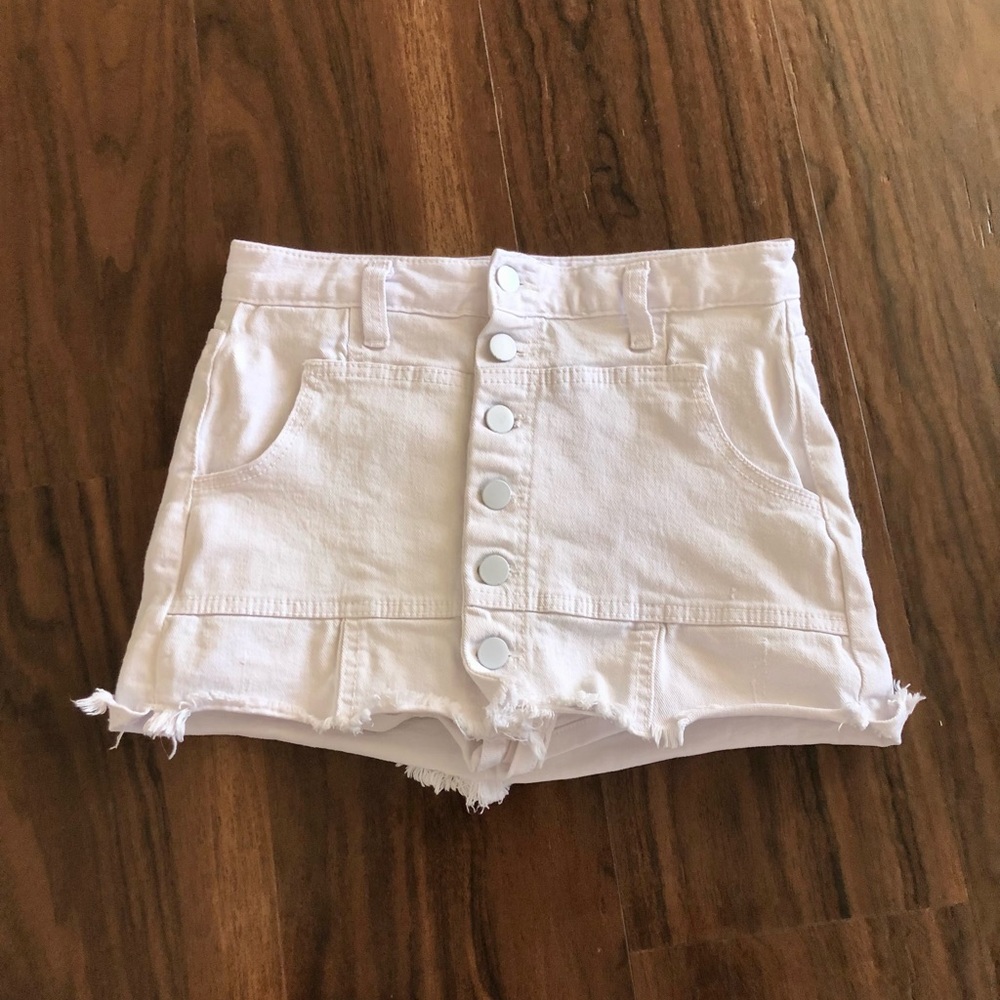 Women’s cotton white short pants skirt